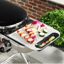 Tagliere con contenitore Weber 7032 Cut & Catch Tagliere con contenitore Weber 7032 Cut & Catch