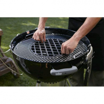 WEBER One-Touch Original Ø 57 cm Black - Barbecue a Carbonella - Con Pietra Refrattaria inclusa nel prezzo WEBER One-Touch Original Ø 57 cm Black - Barbecue a Carbonella - Con Pietra Refrattaria inclusa nel prezzo